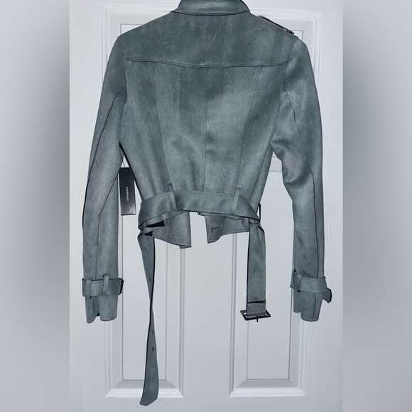 Lulu’s Edinburgh Slate Blue Suede Cropped Trench Coat - size small - Picture 3 of 9